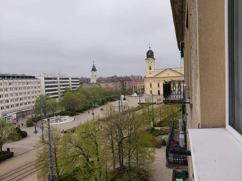 Alfoeldi Palace Apartman Debrecín Exteriér fotografie